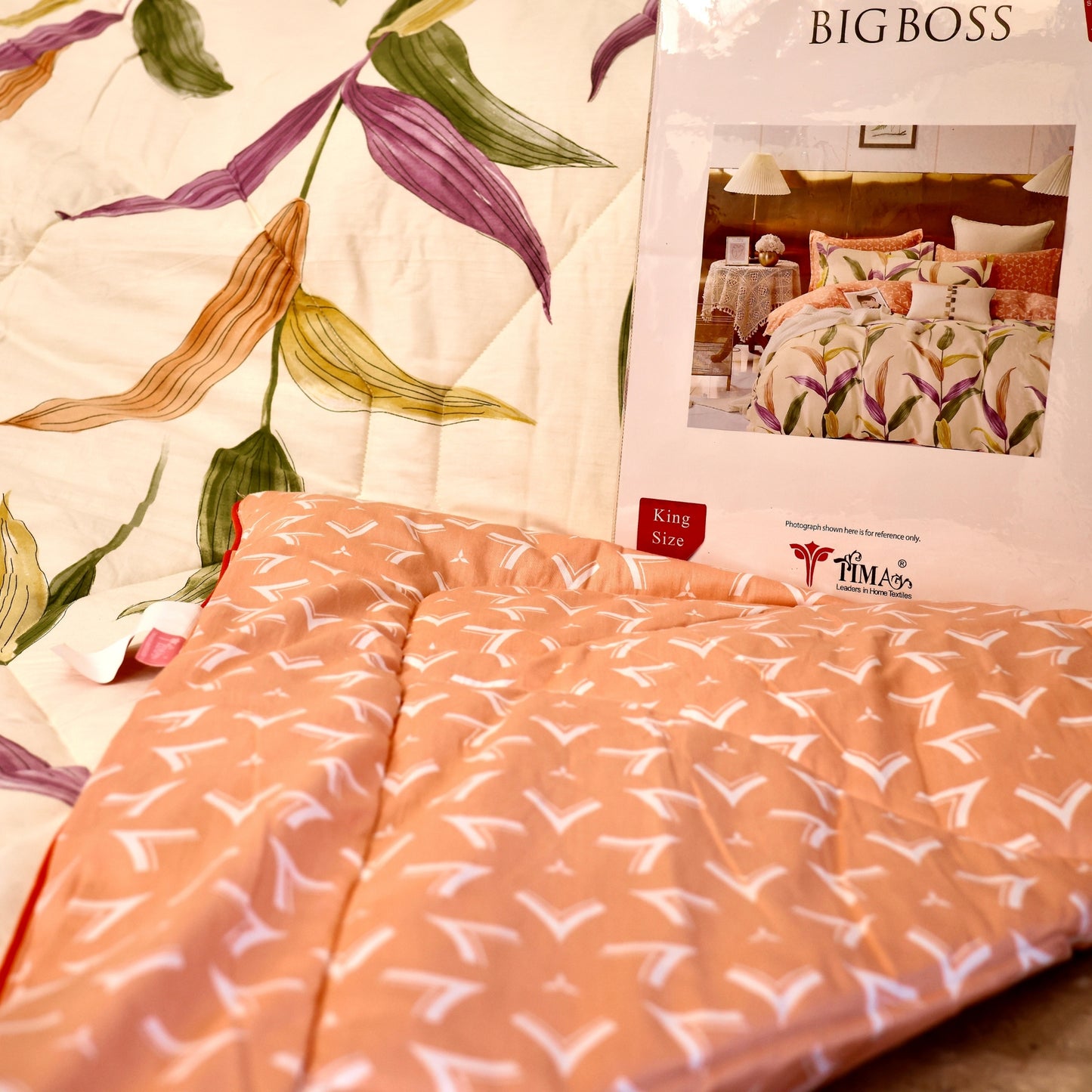 Tropical Elegance King Size Bedsheet(Comforter) Set - Vibrant Floral & Peach Tones