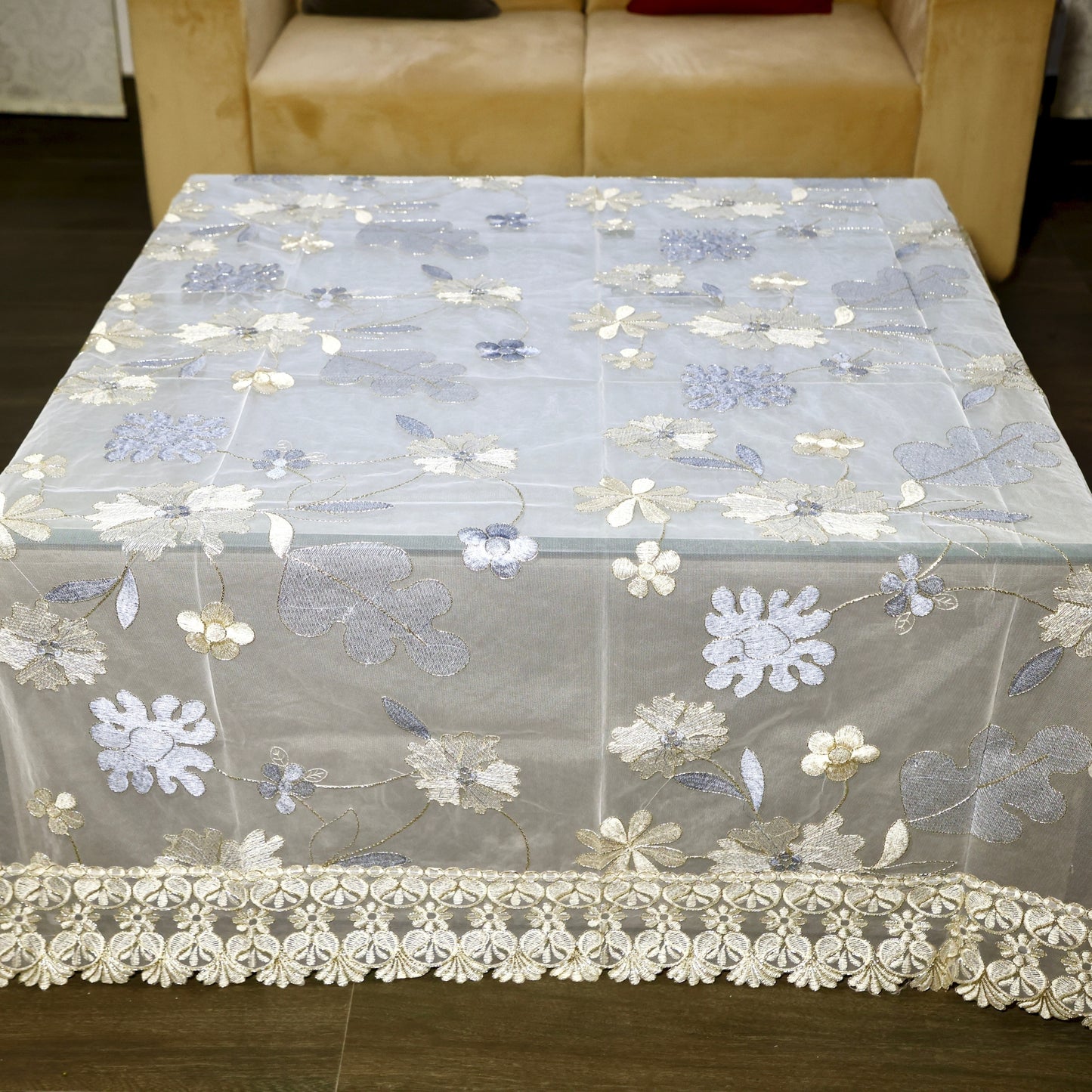 Sheer Floral Embroidered Tablecloth with Lace Border(6 str)